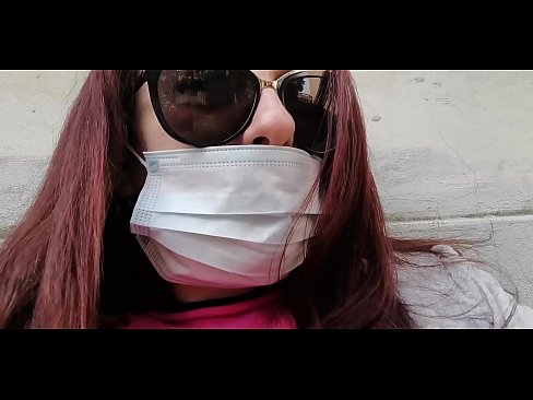 ❤️ Nicoletta neemt wraak op haar buurman en plast in zijn garage (Special Covid19 Italian Quarantine) Homemade porno at us ❤